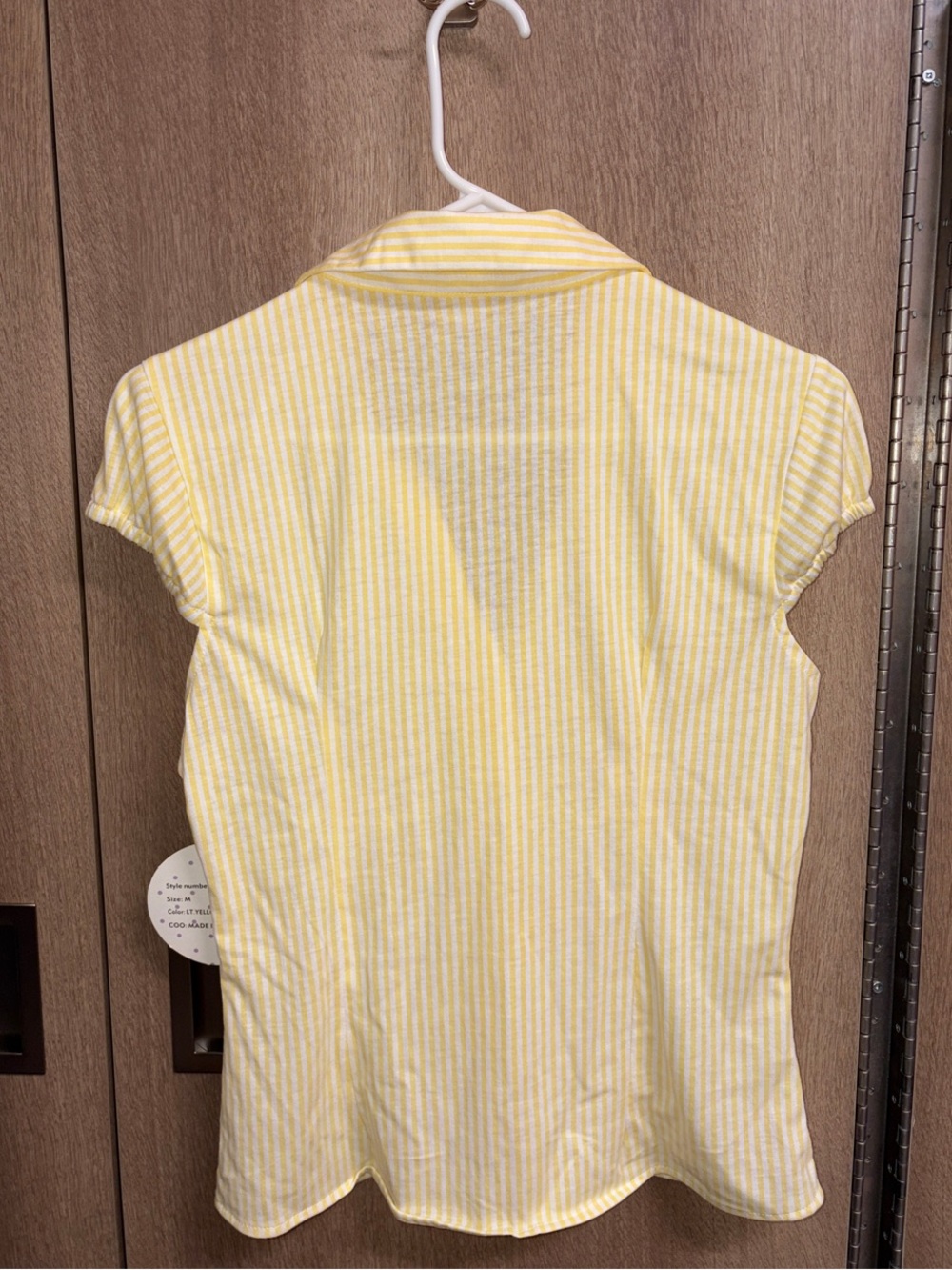 Button-up Top - Picture 2 of 2